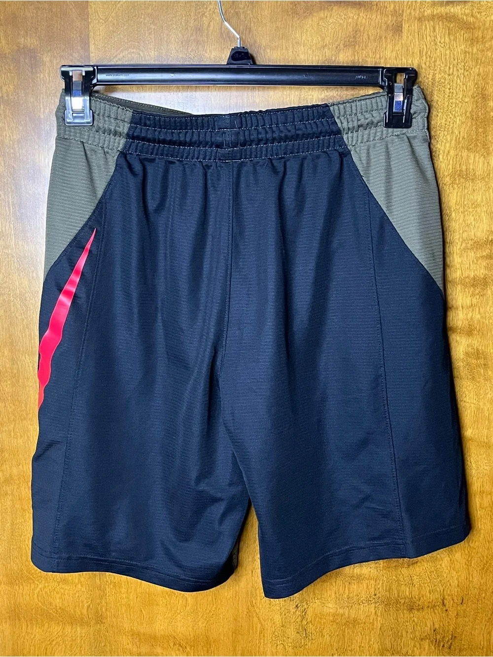 Nike Dri-FIT HBR Basketball Training Shorts Men’s L Olive Black Red Swoosh